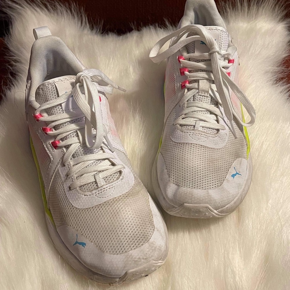 Puma anzarun women’s sneaker